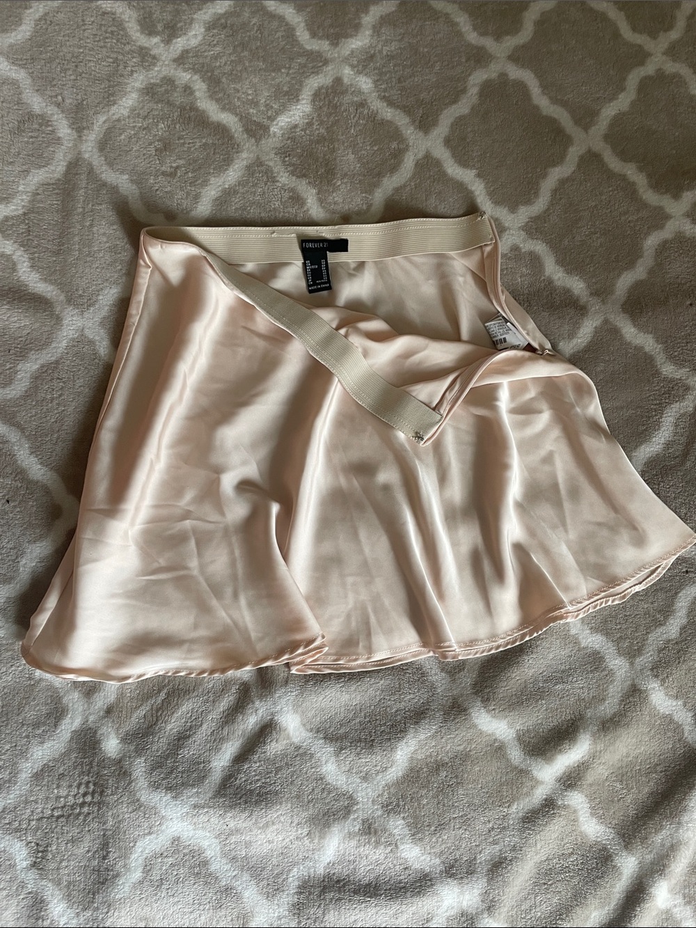 Forever 21 Light Blush Satin Skater Skirt